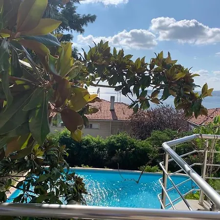 Luxury With Private Pool And Garden Appartement