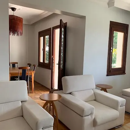 Luxury With Private Pool And Garden * Istambul